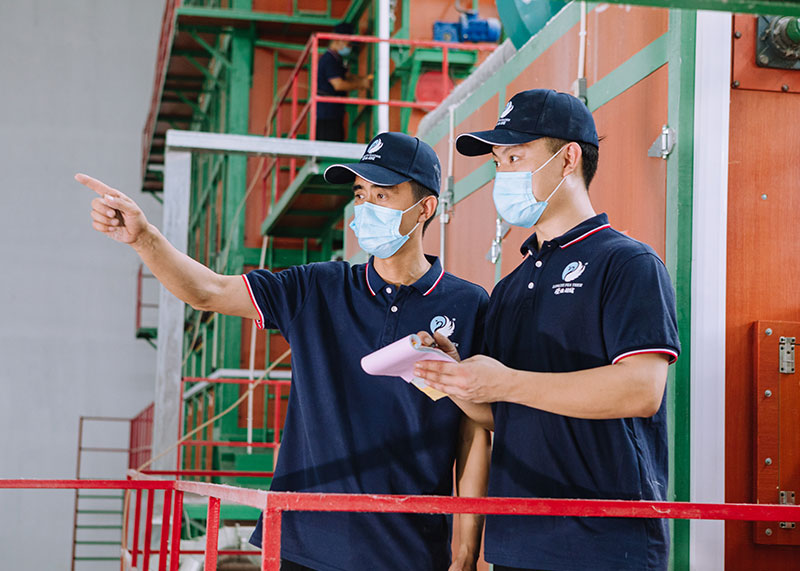 石特廣告跨省合作再添新績!圓滿完成安徽隆業羽絨宣傳畫冊全案服務